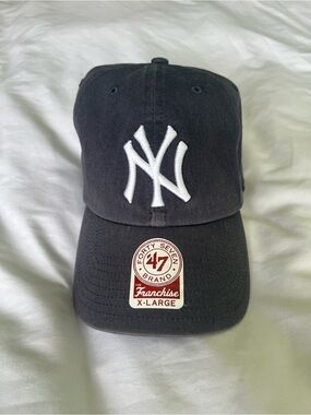 47 Brand New York Yankees Navy Cap - White NY Logo XL